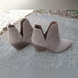 Universal Thread Size 9.5